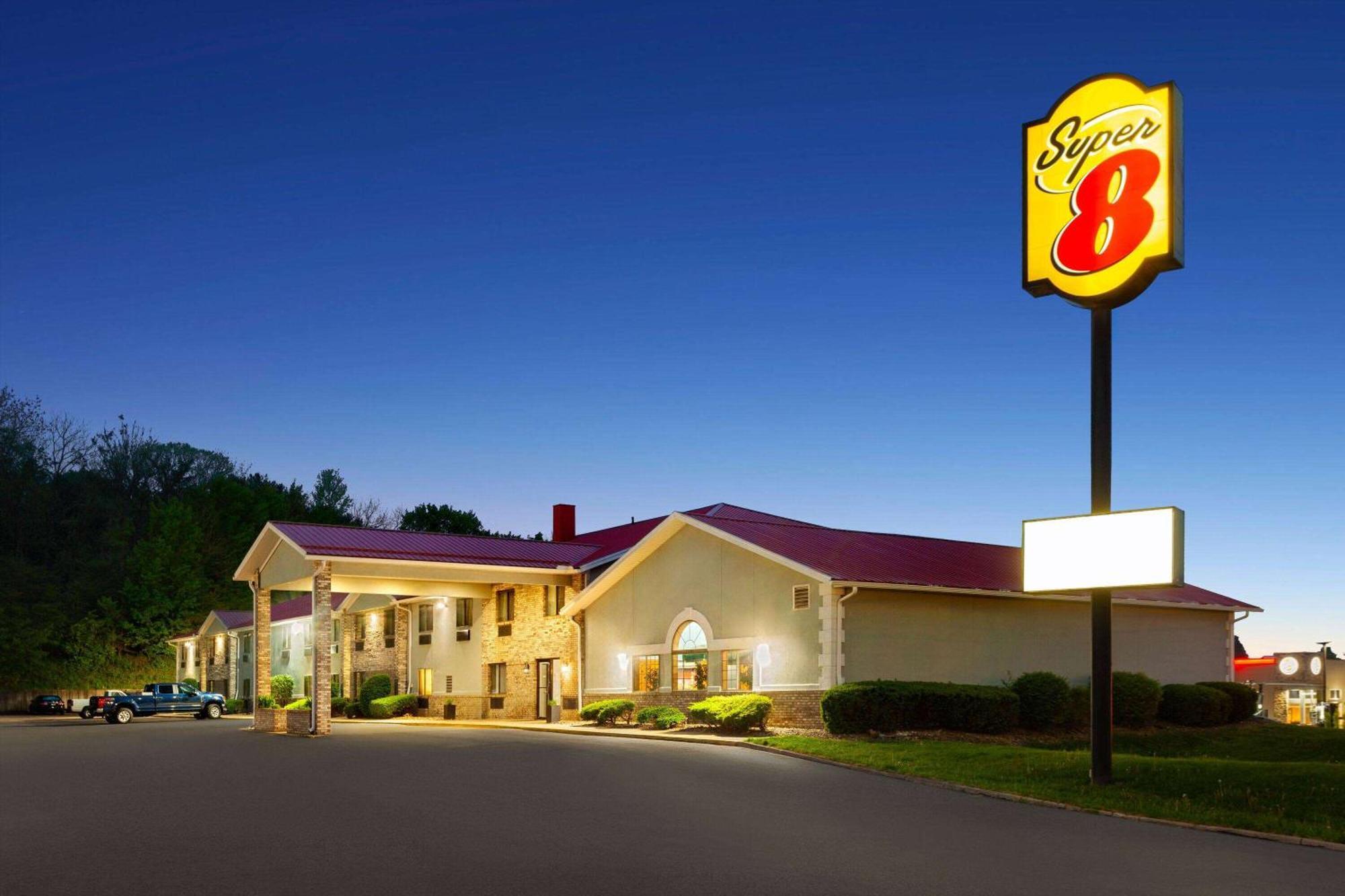 ซูเปอร์ 8 บาย วินด์แฮม เมาท์ เวอร์นอน Hotel Mount Vernon ภายนอก รูปภาพ